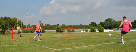 2022 05 28 beachsoccer fussballtennis